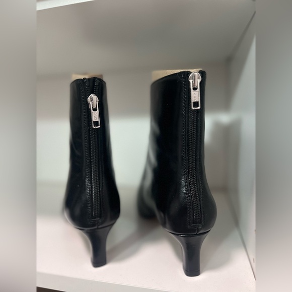Madewell Black leather kitten heeled ankle Boots - size 8 NWOB - Picture 6 of 7